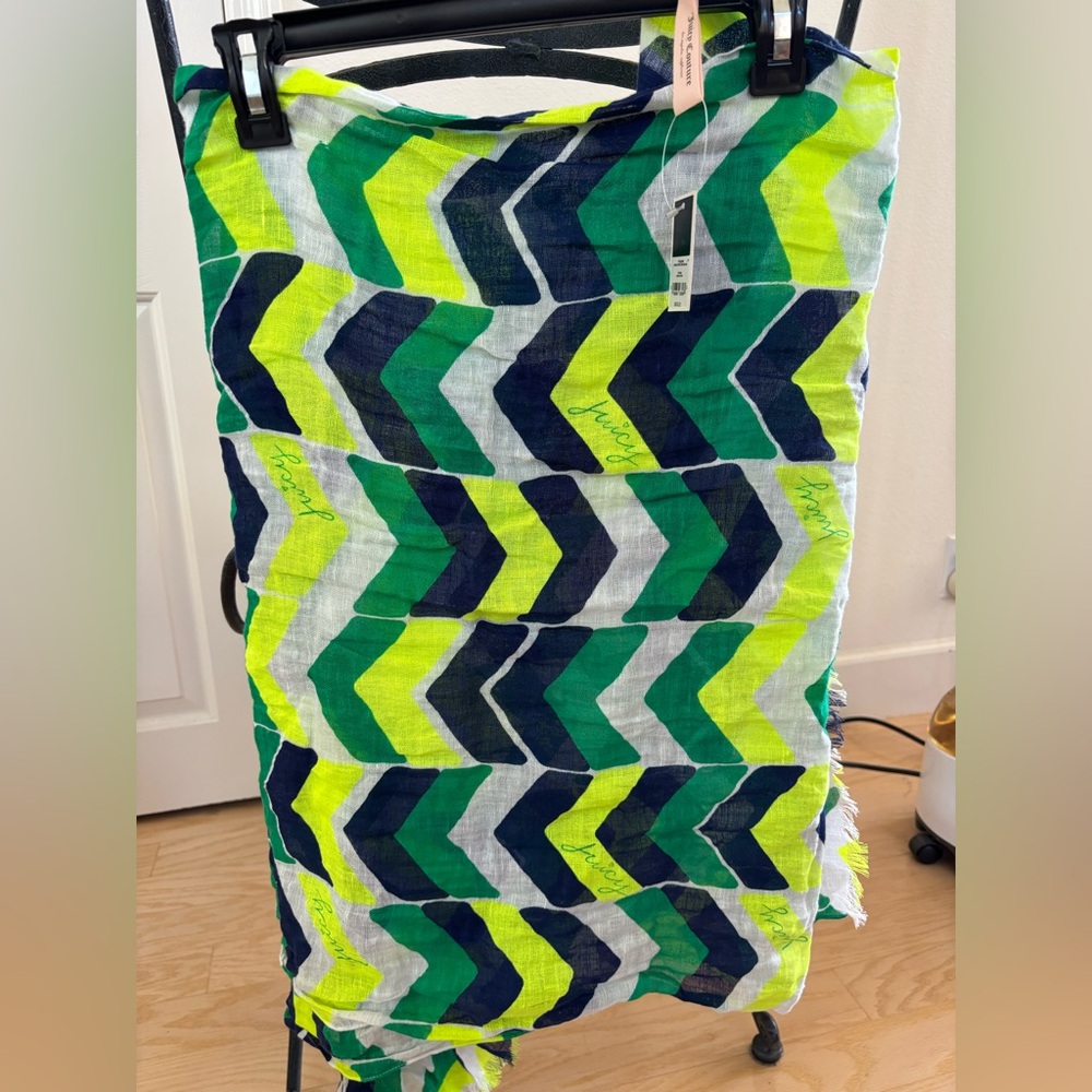 NWT Juicy Couture Chevron Stripe Linen Oblong Fringe Scarf